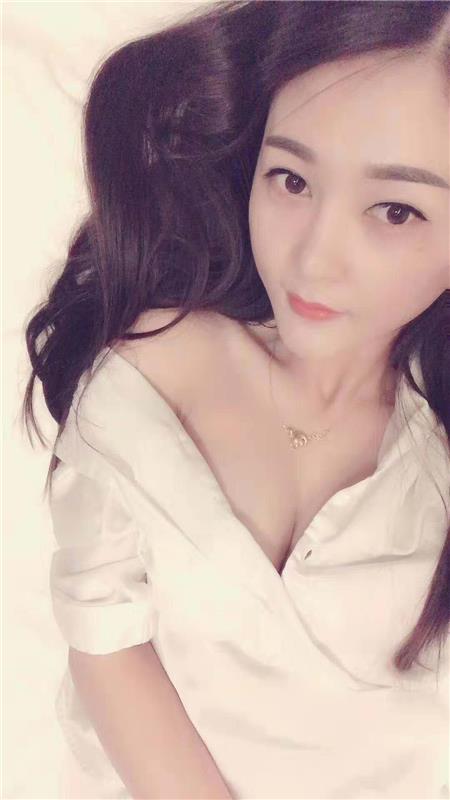 疫情期间介绍一个风Sao少妇